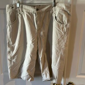 Calvin Klein jeans shorts; size 40; bone color.